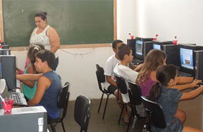 volunteers in computer teaching